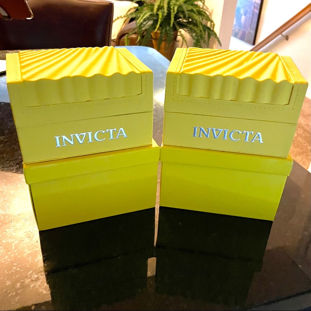 INVICTA Luxury Diving Watch (2) - *** NEW *** - Picture 2 of 15